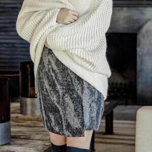 Indigenous Black/Gray Peruvian Alpaca Wool Textured A-Line Skirt Size Large